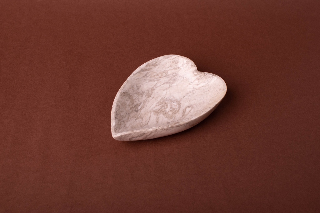 Talla Vasija corazón blanco 01